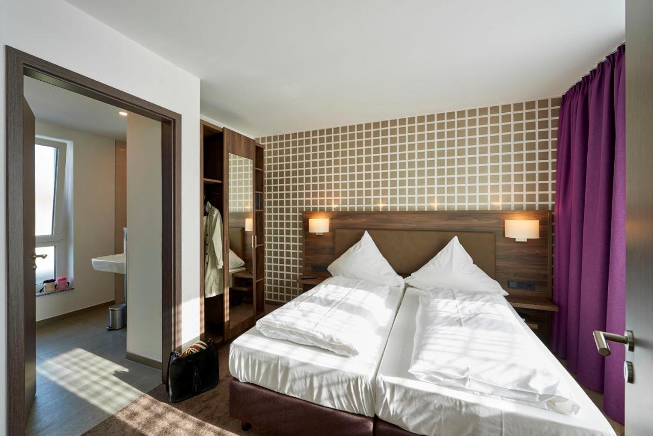 Hotel Muehlenhof Lollar Eksteriør bilde